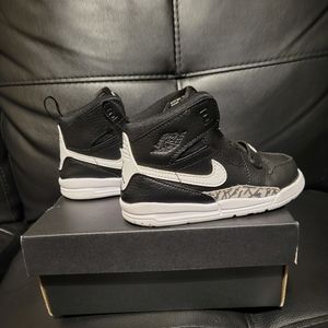 Toddler Jordan shoes